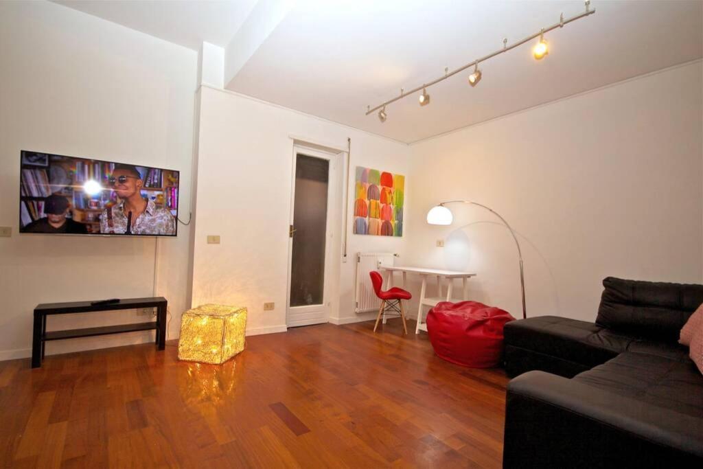 Porta Portese Happy House, Trastevere Steps Roma Esterno foto